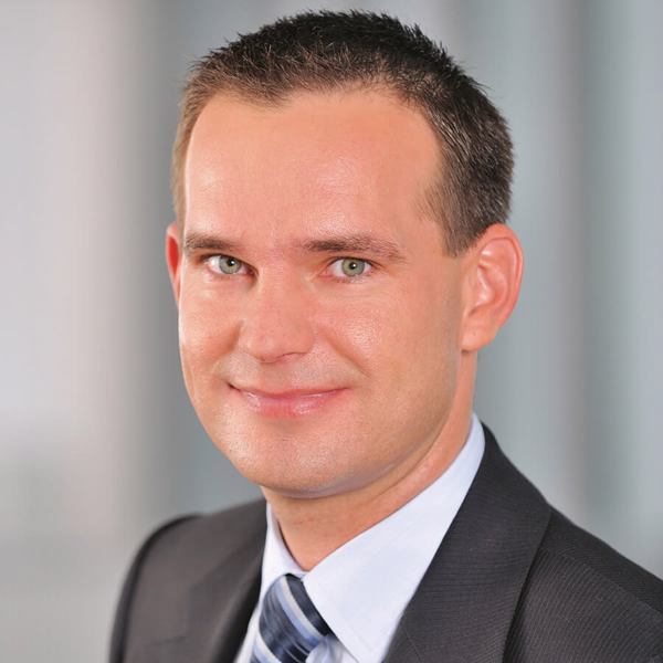 Stefan Roth, Fujitsu